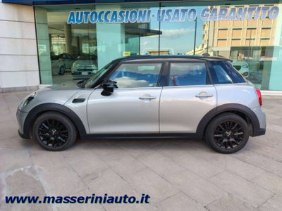 MINI Mini Clubman Clubman 1.5 Cooper Essential auto (2)
