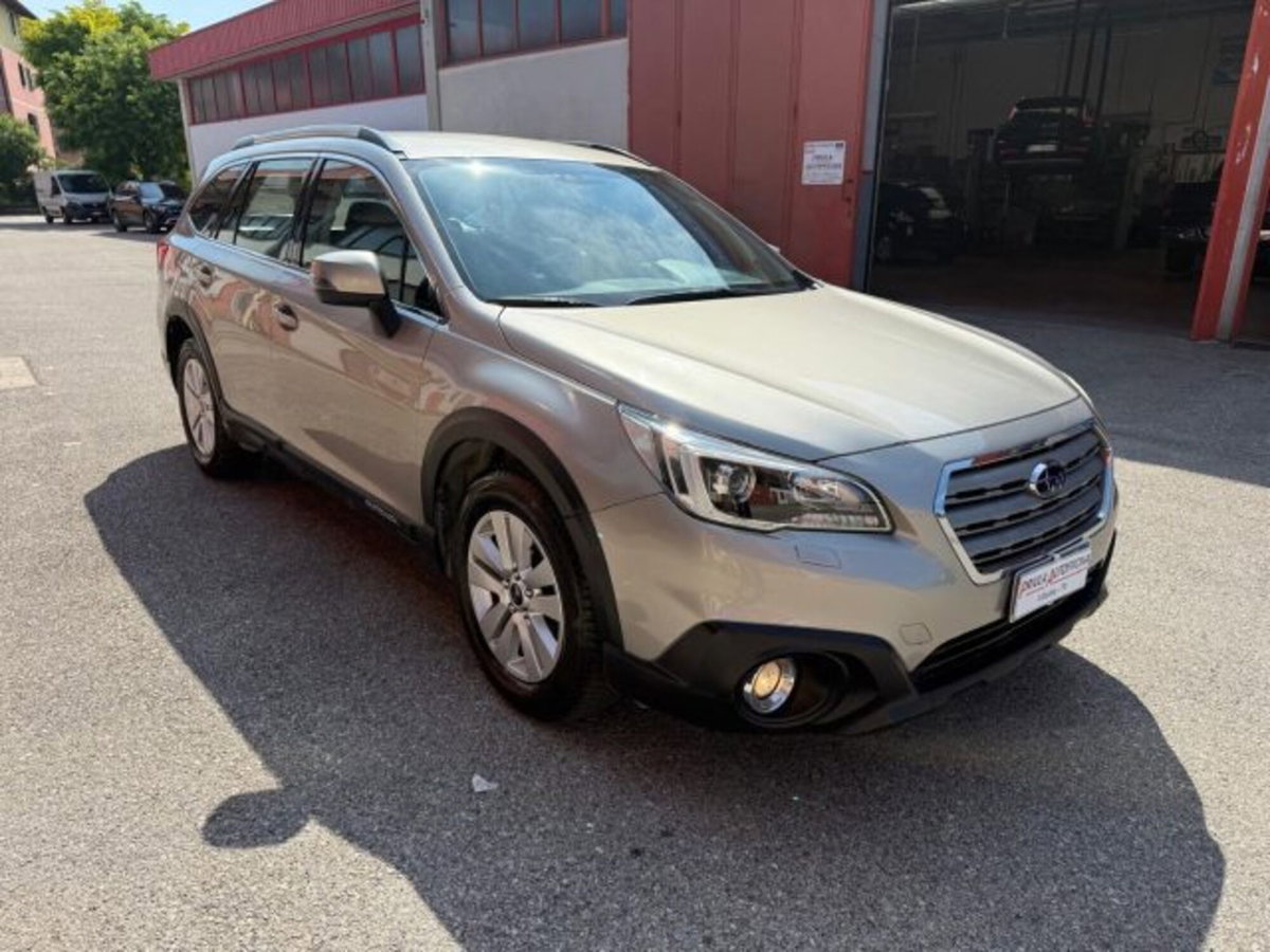 Subaru Outback 2.0d Lineartronic Unlimited (3)