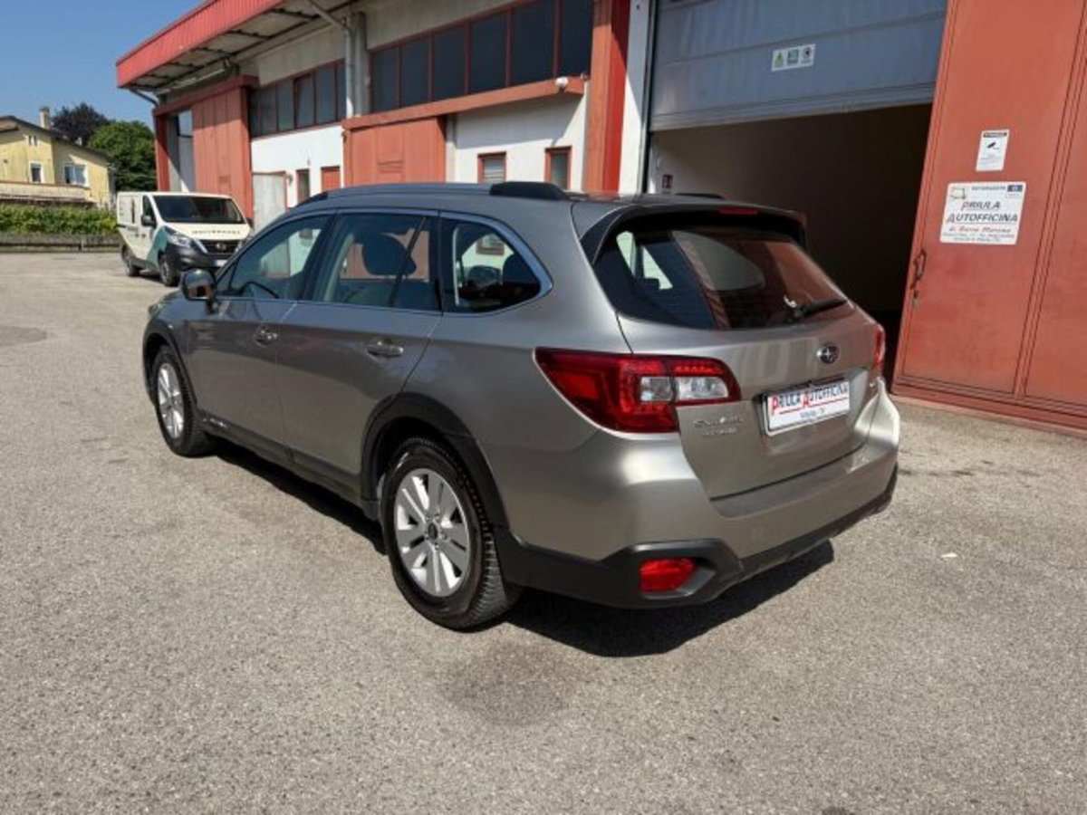 Subaru Outback 2.0d Lineartronic Unlimited (5)