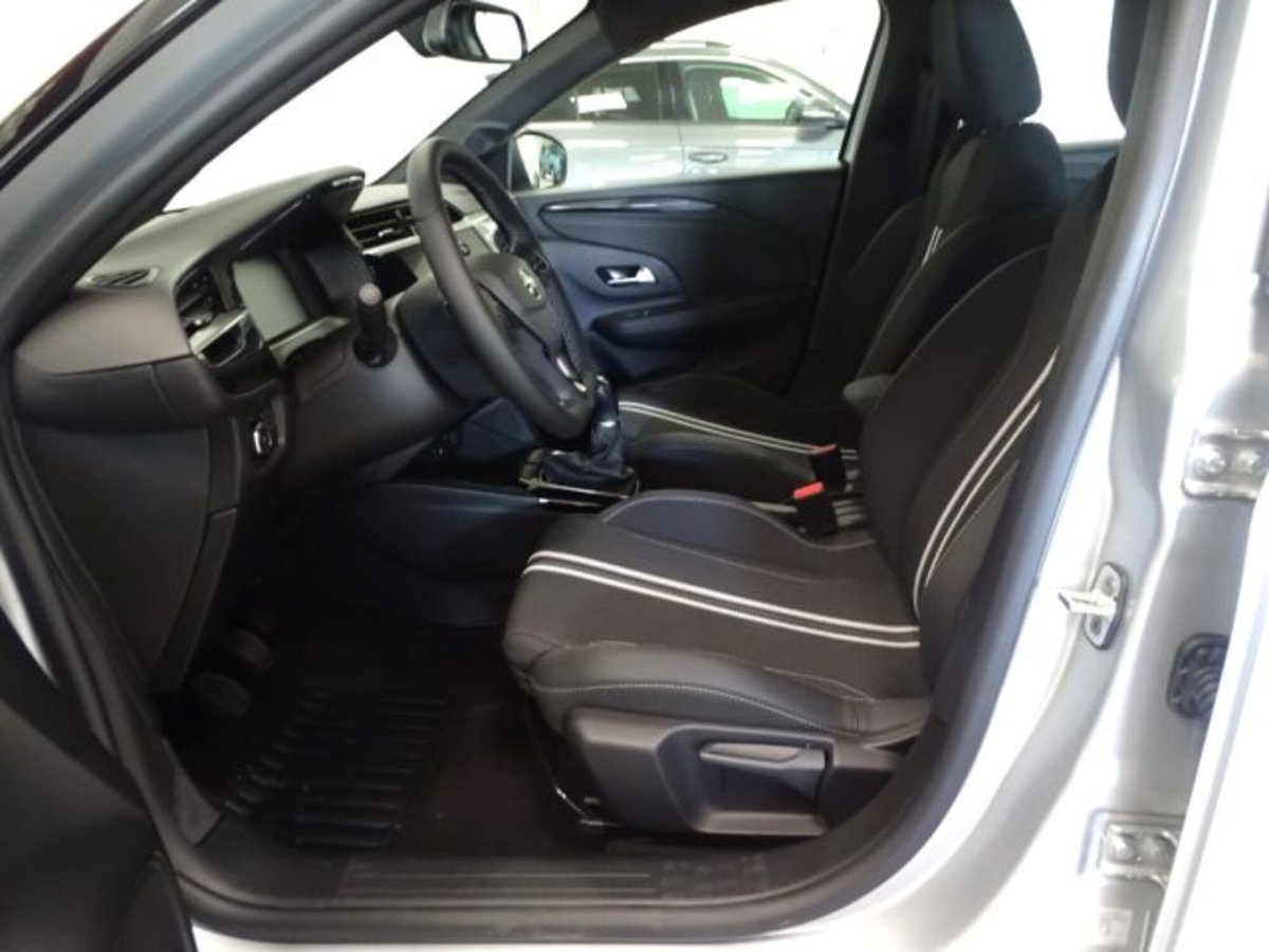 Opel Corsa 1.2 hybrid GS 100cv dct6 (11)