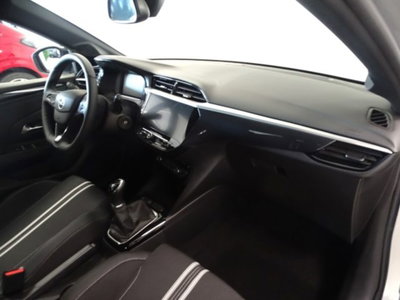 Opel Corsa 1.2 hybrid GS 100cv dct6 (15)