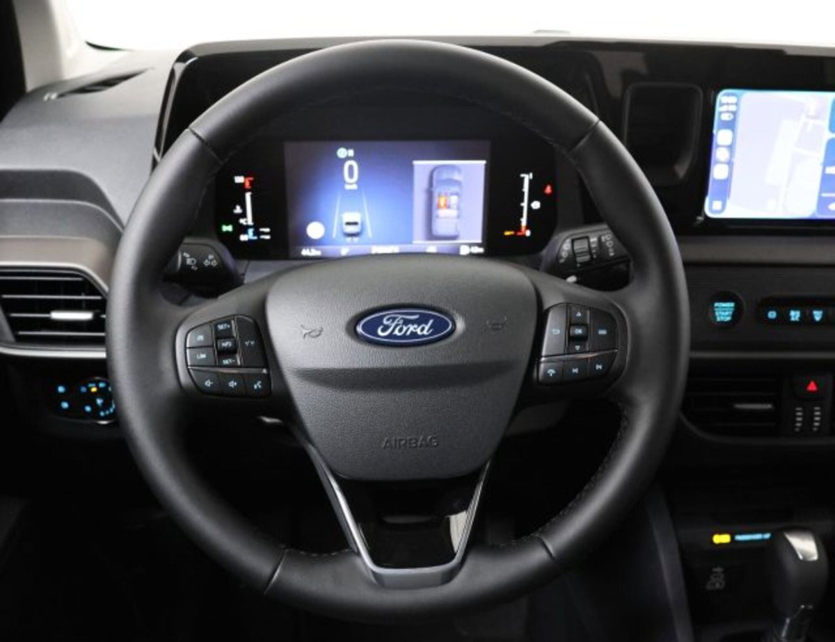 Ford Tourneo Courier 1.0 EcoBoost 100 CV Titanium (14)