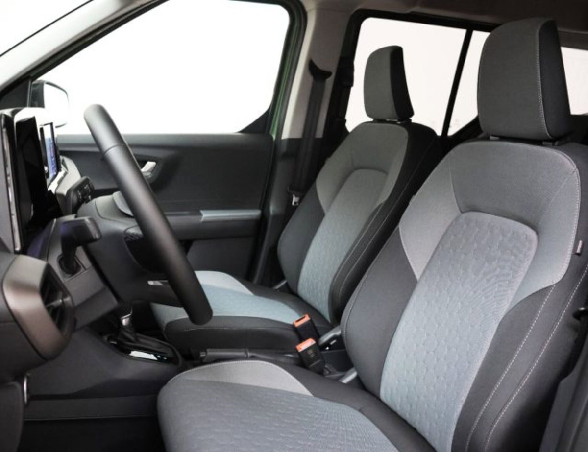 Ford Tourneo Courier 1.0 EcoBoost 100 CV Titanium (8)