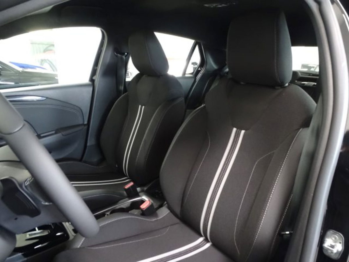 Opel Corsa 1.2 hybrid GS 100cv dct6 (12)