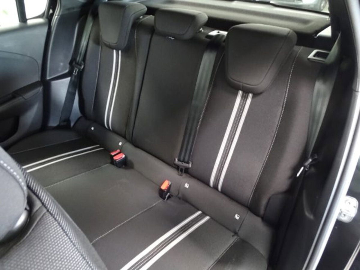 Opel Corsa 1.2 hybrid GS 100cv dct6 (13)