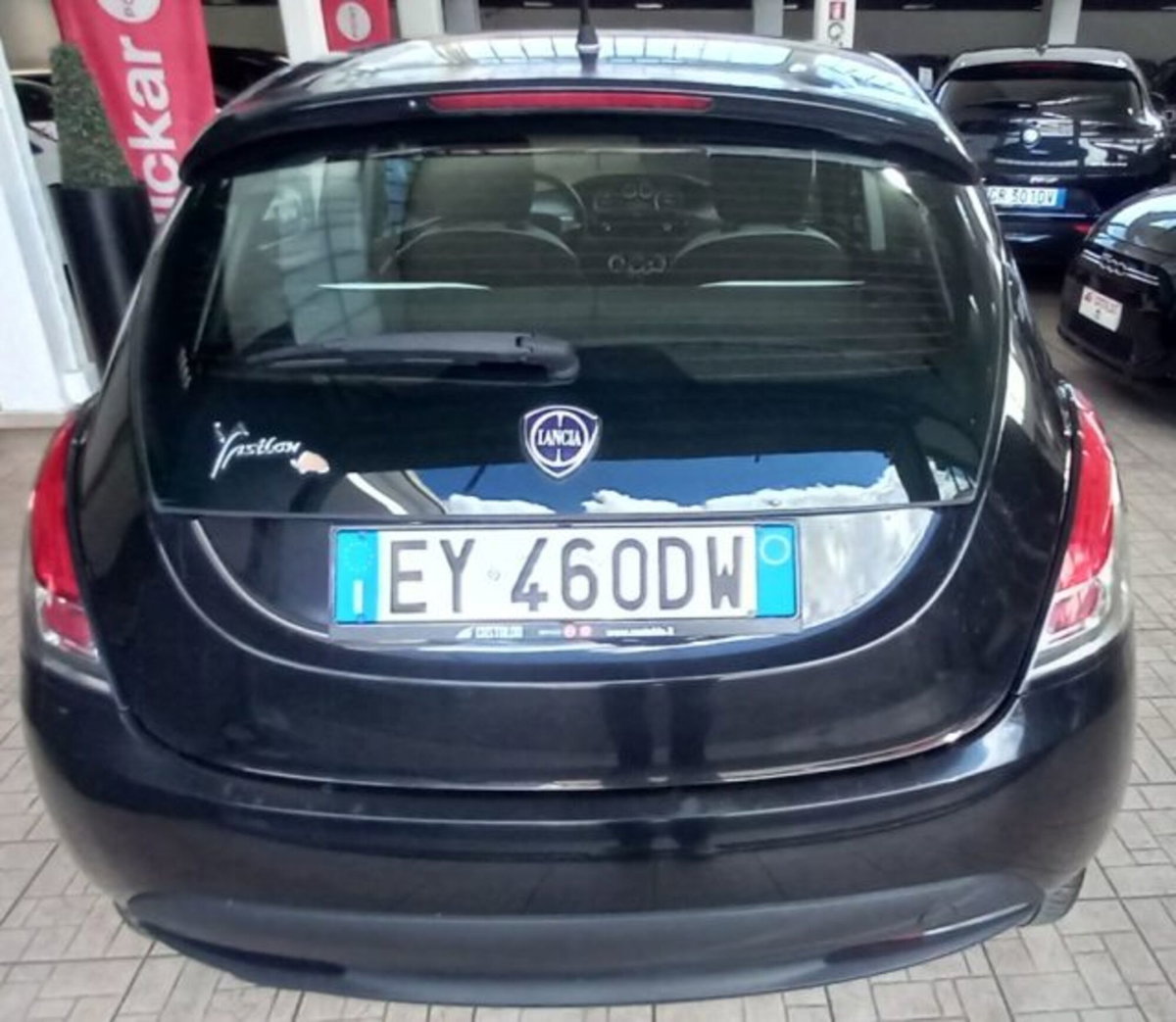 Lancia Ypsilon 0.9 TwinAir 85 CV 5 porte Metano Ecochic Platinum (3)