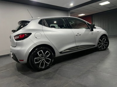 Renault Clio TCe 12V 75 CV 5 porte Moschino Zen (3)