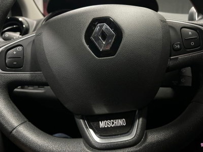 Renault Clio TCe 12V 75 CV 5 porte Moschino Zen (8)
