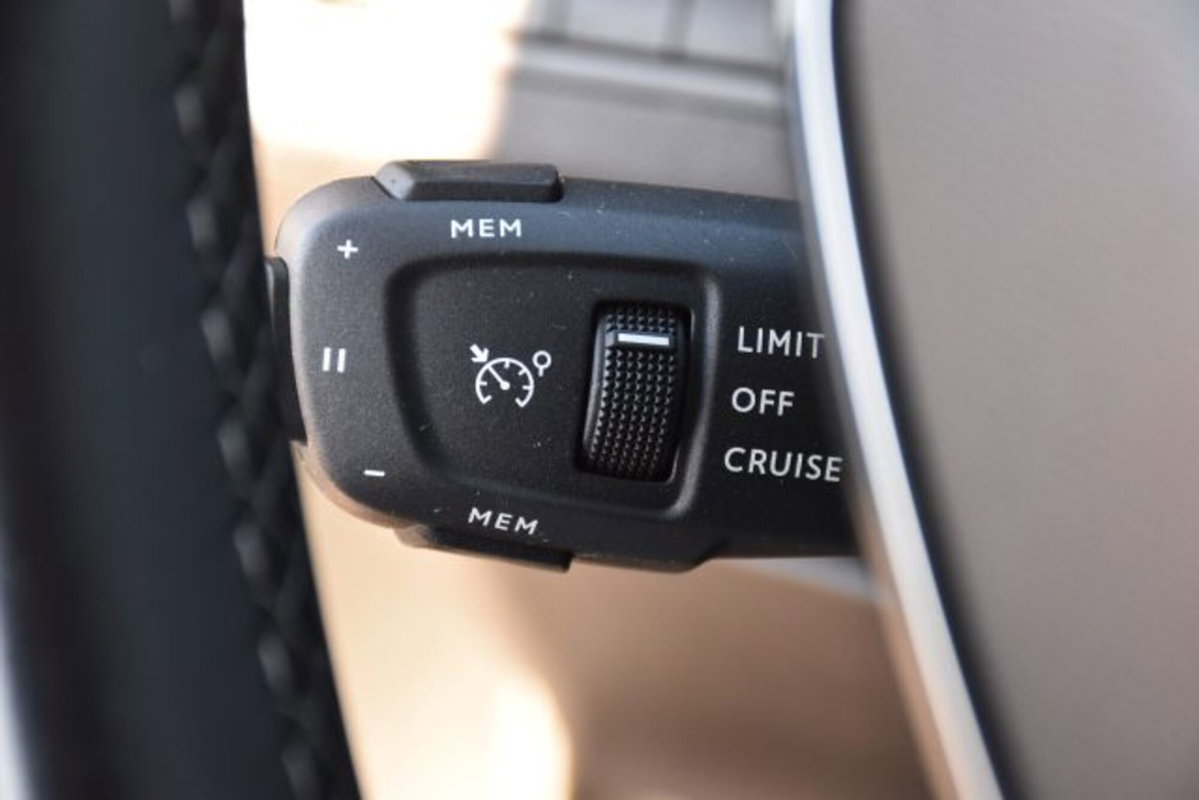 Peugeot 3008 BlueHDi 130 S&S Allure Pack (13)