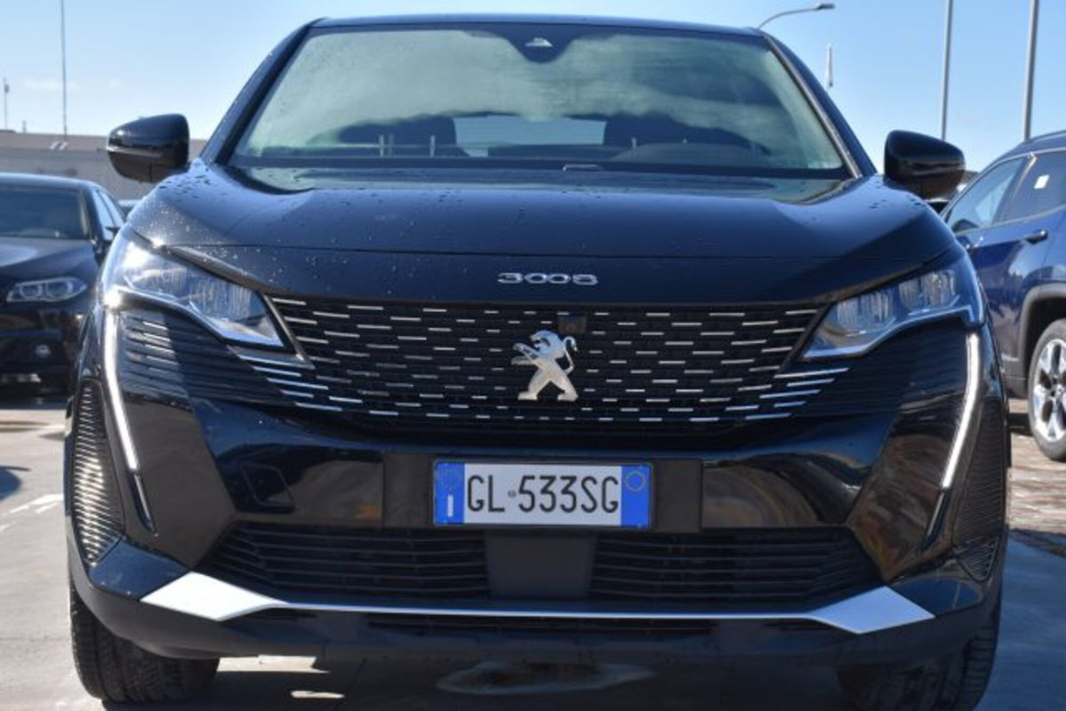 Peugeot 3008 BlueHDi 130 S&S Allure Pack (2)