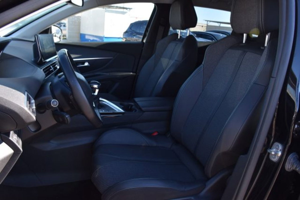 Peugeot 3008 BlueHDi 130 S&S Allure Pack (6)