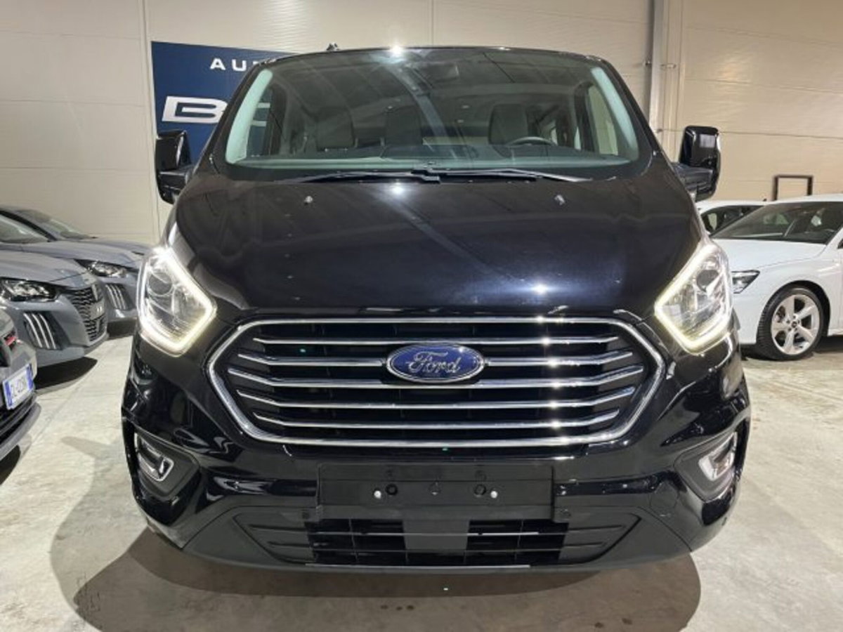 Ford Tourneo Custom 320 2.0 EcoBlue 150CV PL Titanium (6)