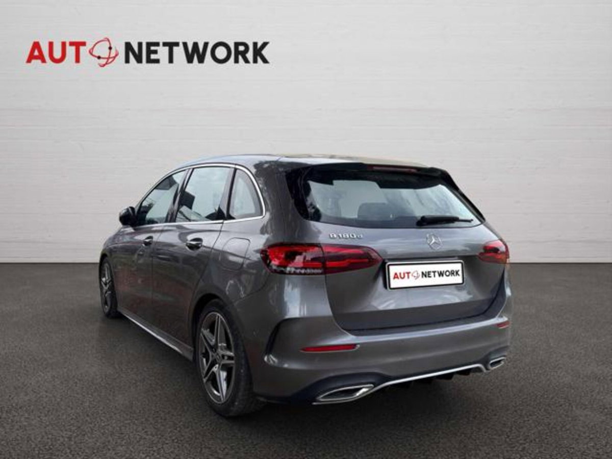 Mercedes-Benz Classe B 180 d Automatic Premium (2)