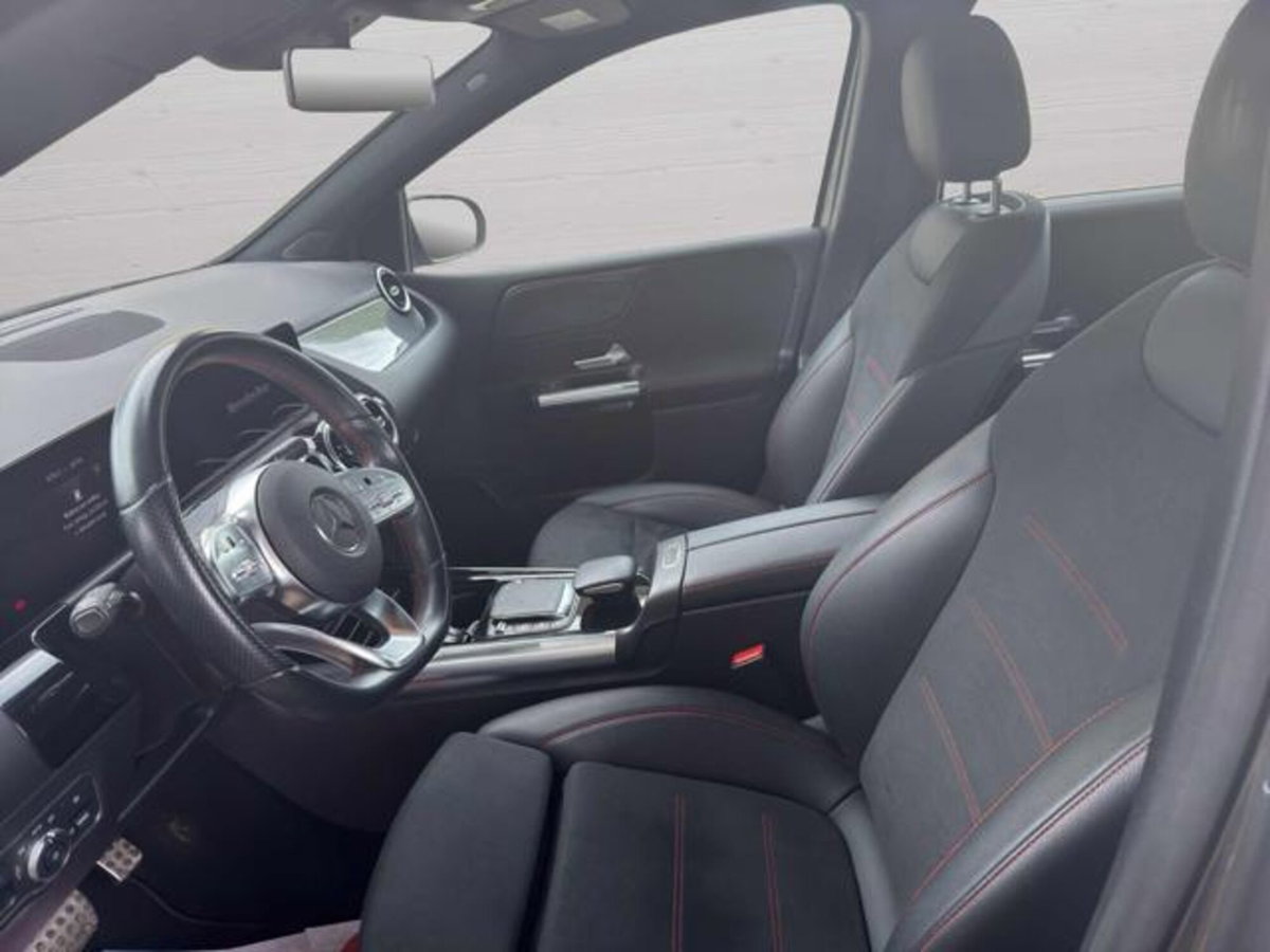 Mercedes-Benz Classe B 180 d Automatic Premium (9)