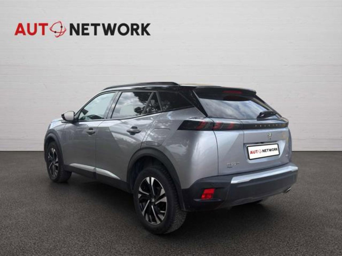 Peugeot 2008 BlueHDi 130 S&S EAT8 GT (4)