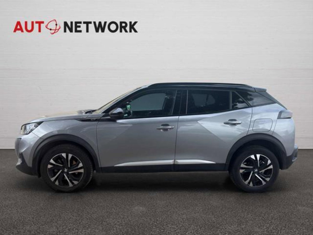 Peugeot 2008 BlueHDi 130 S&S EAT8 GT (7)