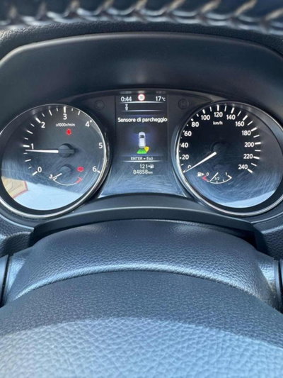 Nissan Qashqai 1.5 dCi Acenta (6)