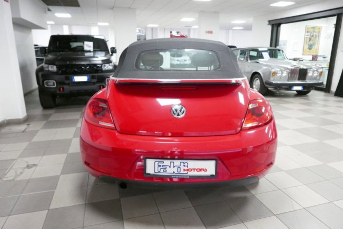 Volkswagen Maggiolino Cabrio 1.2 TSI Design (10)