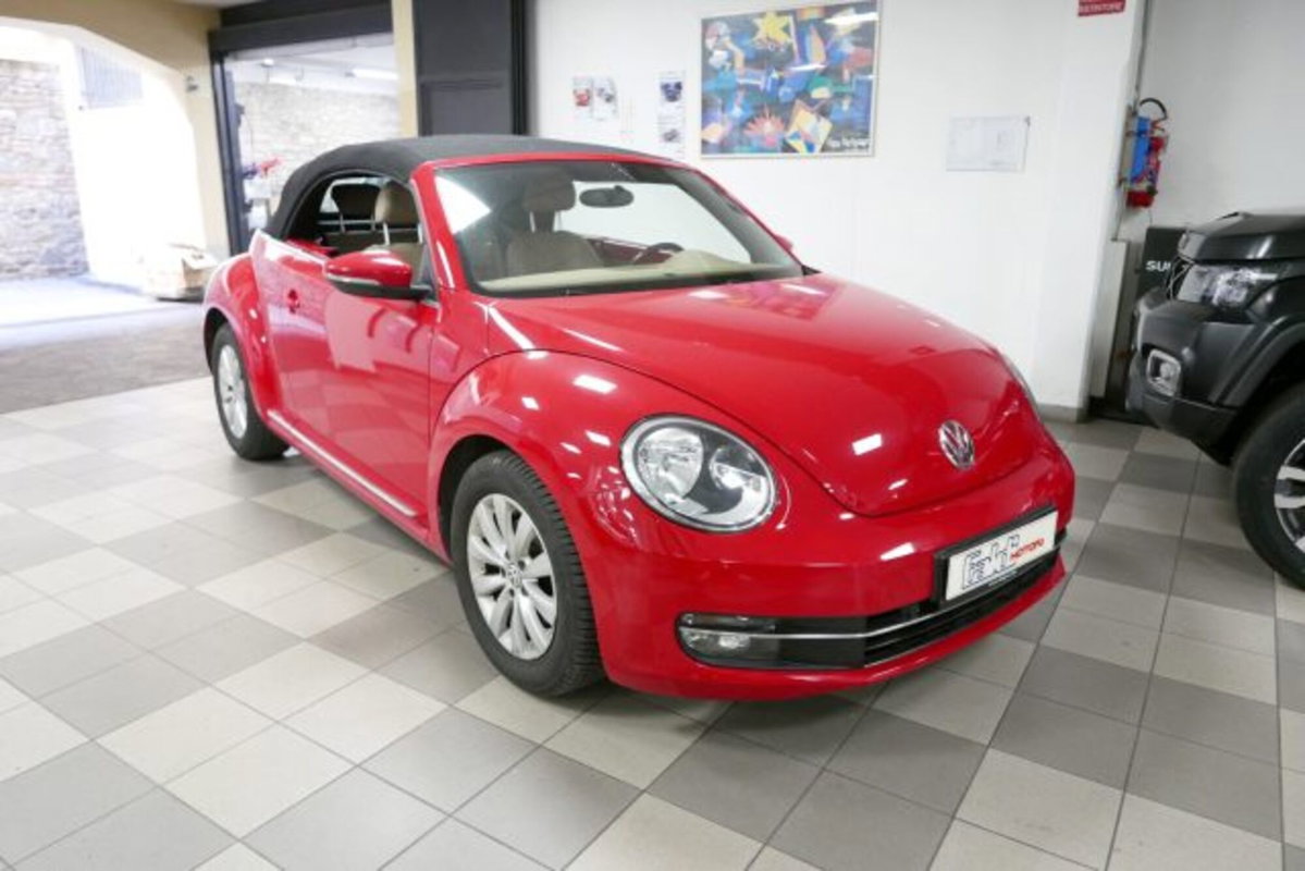 Volkswagen Maggiolino Cabrio 1.2 TSI Design (6)