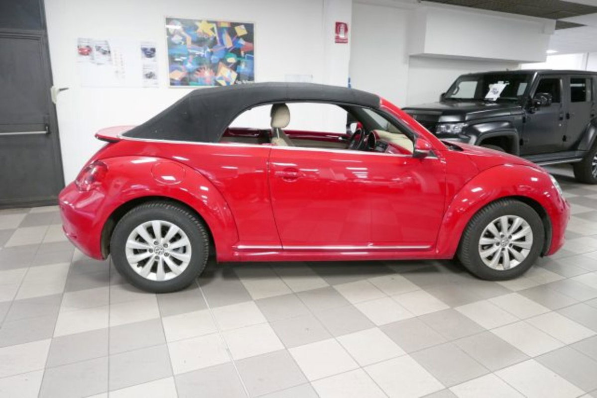 Volkswagen Maggiolino Cabrio 1.2 TSI Design (8)