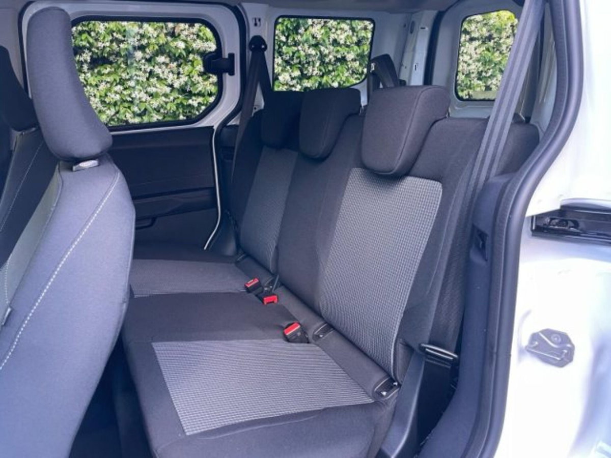 Ford Transit Courier Furgone 1.5 ecoblue 100cv Trend (8)