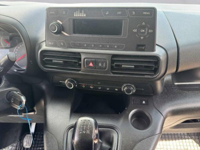 Opel Combo Furgone Cargo XL 1.5 Diesel 100 PL 950kg Essentia (17)