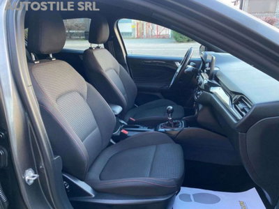 Ford Focus 1.0 EcoBoost Hybrid 125 CV Power. 5p. ST-Line Design (14)