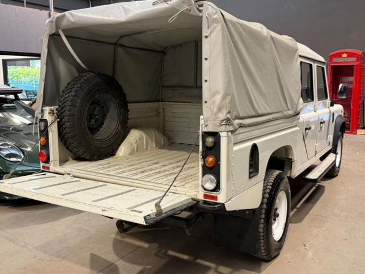 Land Rover Defender 130 2.5 Td5 cat CrewCab S (15)