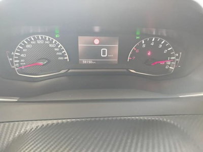 Peugeot 2008 BlueHDi 110 S&S Allure (11)