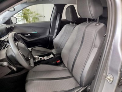 Peugeot 2008 BlueHDi 110 S&S Allure (8)
