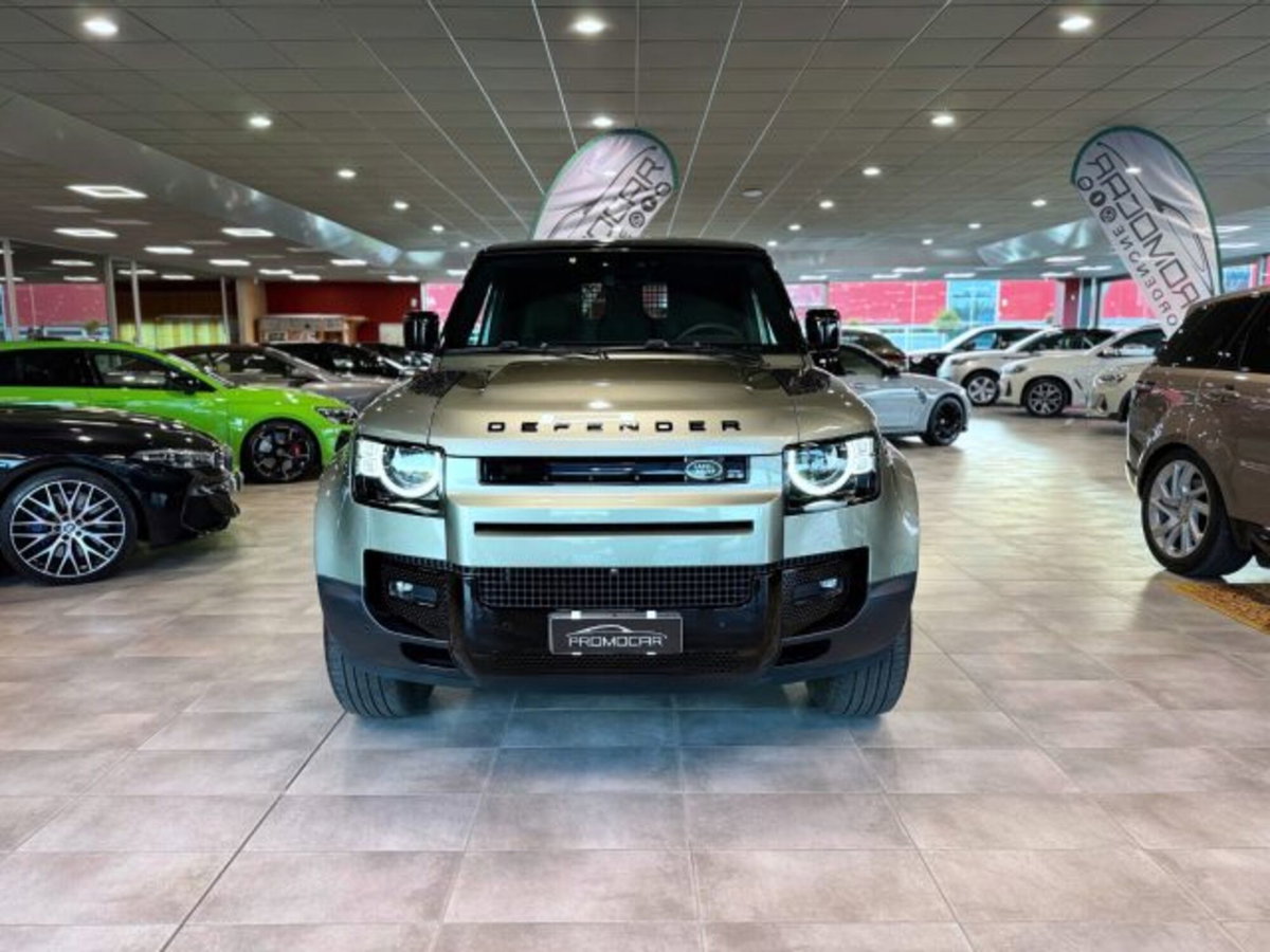 Land Rover Defender 90 Hard Top 3.0d i6 mhev awd 200cv auto (2)