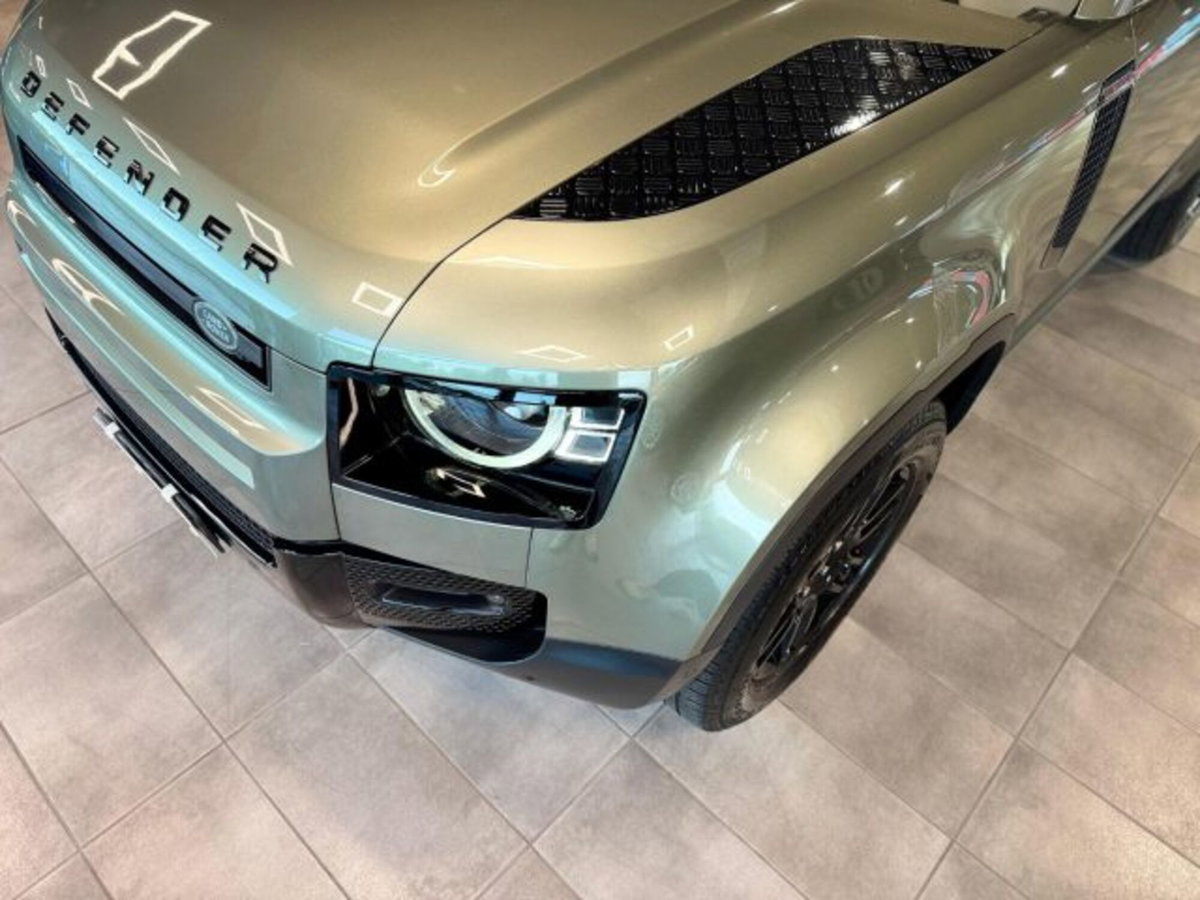 Land Rover Defender 90 Hard Top 3.0d i6 mhev awd 200cv auto (20)