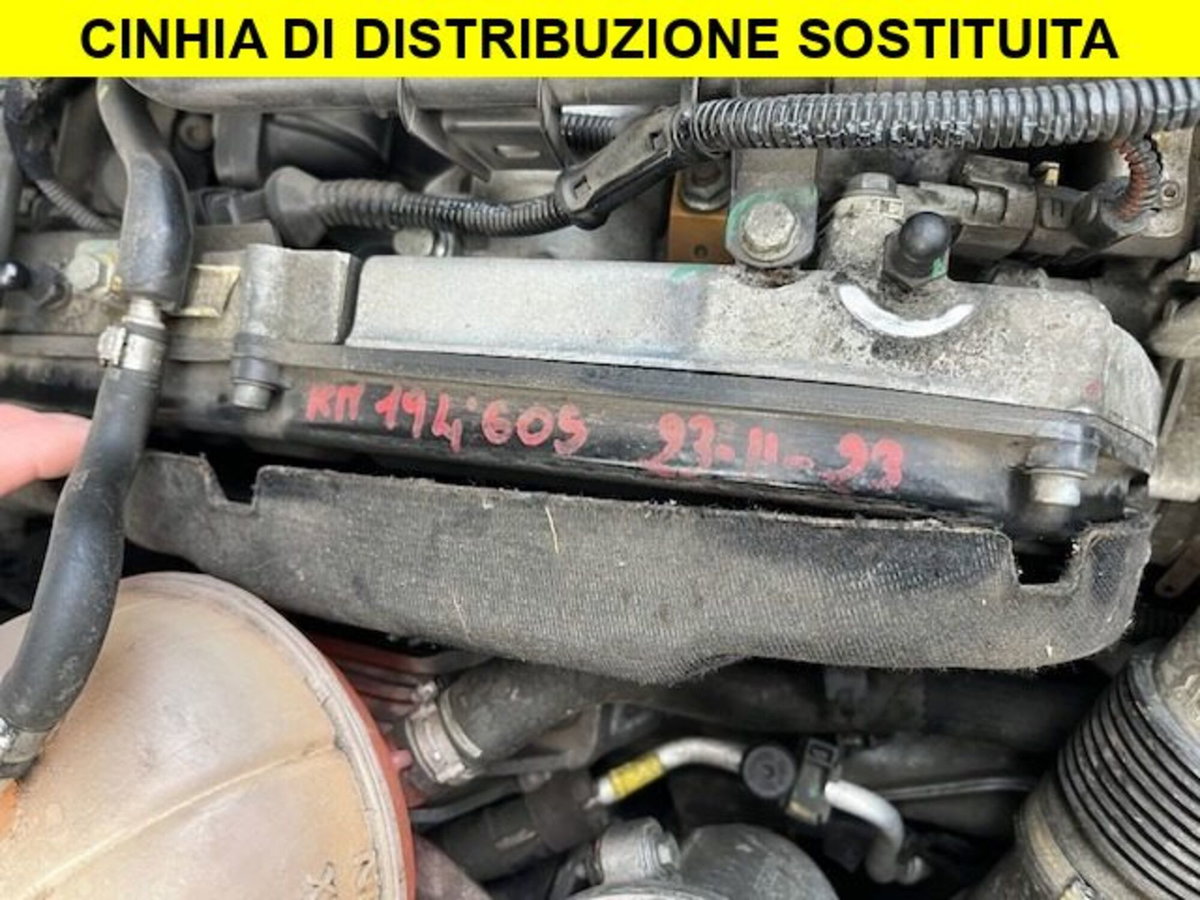 Alfa Romeo Giulietta 1.6 JTDm-2 Distinctive (11)