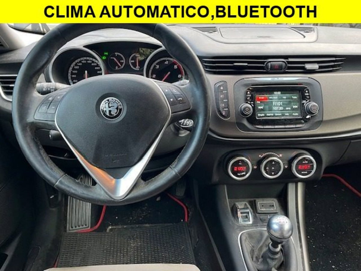 Alfa Romeo Giulietta 1.6 JTDm-2 Distinctive (5)