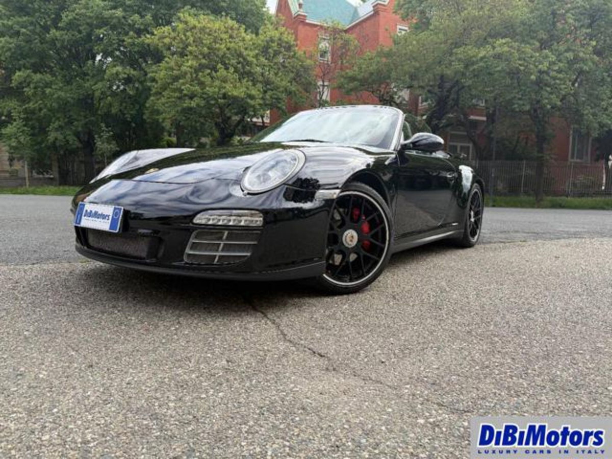 Porsche 911 Cabrio Carrera 4 GTS