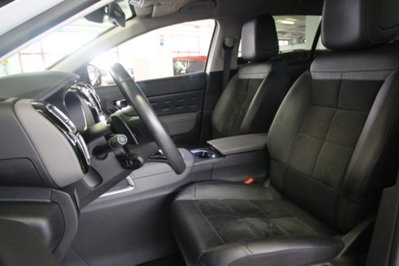 Citroen C5 Aircross Aircross Hybrid 225 E-EAT8 Shine (19)