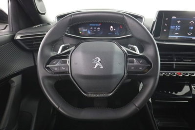 Peugeot 2008 BlueHDi 130 S&S EAT8 Allure Pack (5)