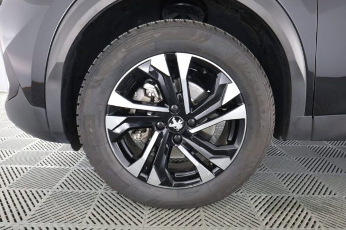 Peugeot 2008 BlueHDi 130 S&S EAT8 Allure Pack (8)