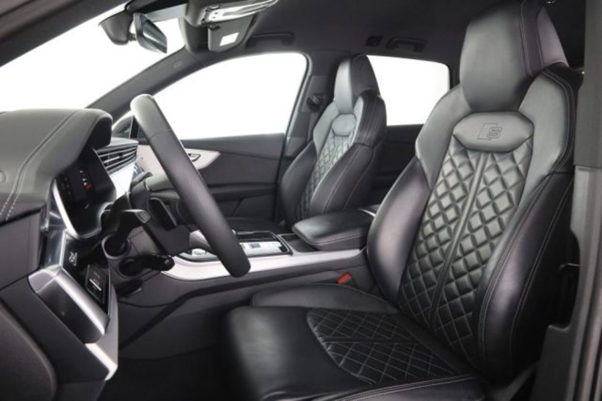 Audi Q7 50 TDI quattro tiptronic Sport (2)