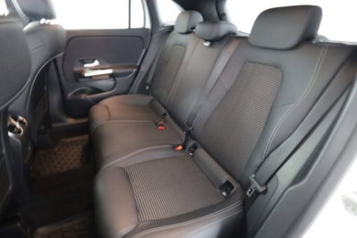 Mercedes-Benz CLA Shooting Brake 200 d Automatic Shooting Brake Sport (3)