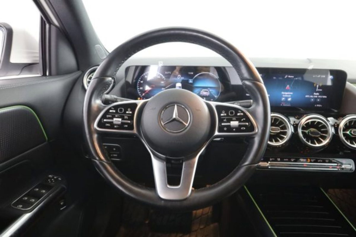 Mercedes-Benz CLA Shooting Brake 200 d Automatic 4Matic Shooting Brake Sport (5)