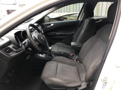 Alfa Romeo Giulietta 1.6 JTDm-2 Distinctive (12)