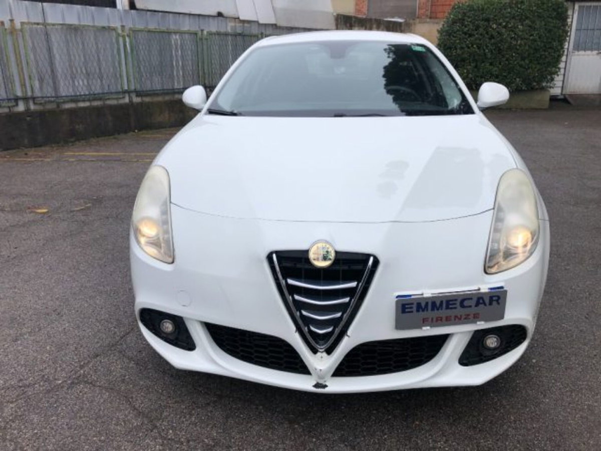 Alfa Romeo Giulietta 1.6 JTDm-2 Distinctive (3)