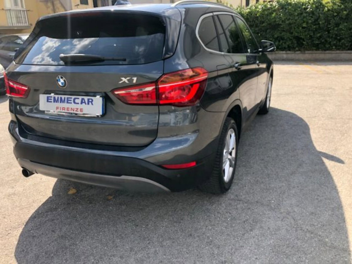 BMW X1 sDrive18d Business (5)