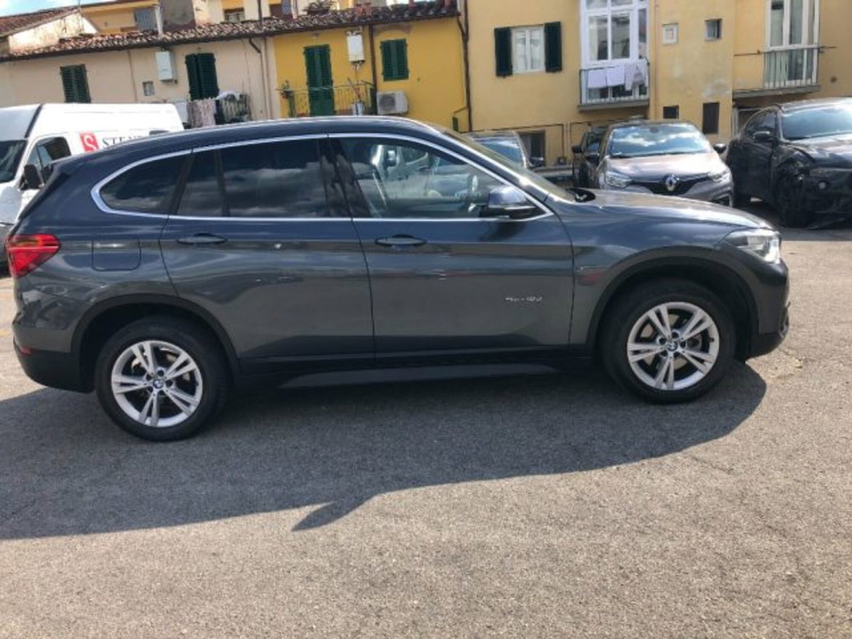 BMW X1 sDrive18d Business (8)