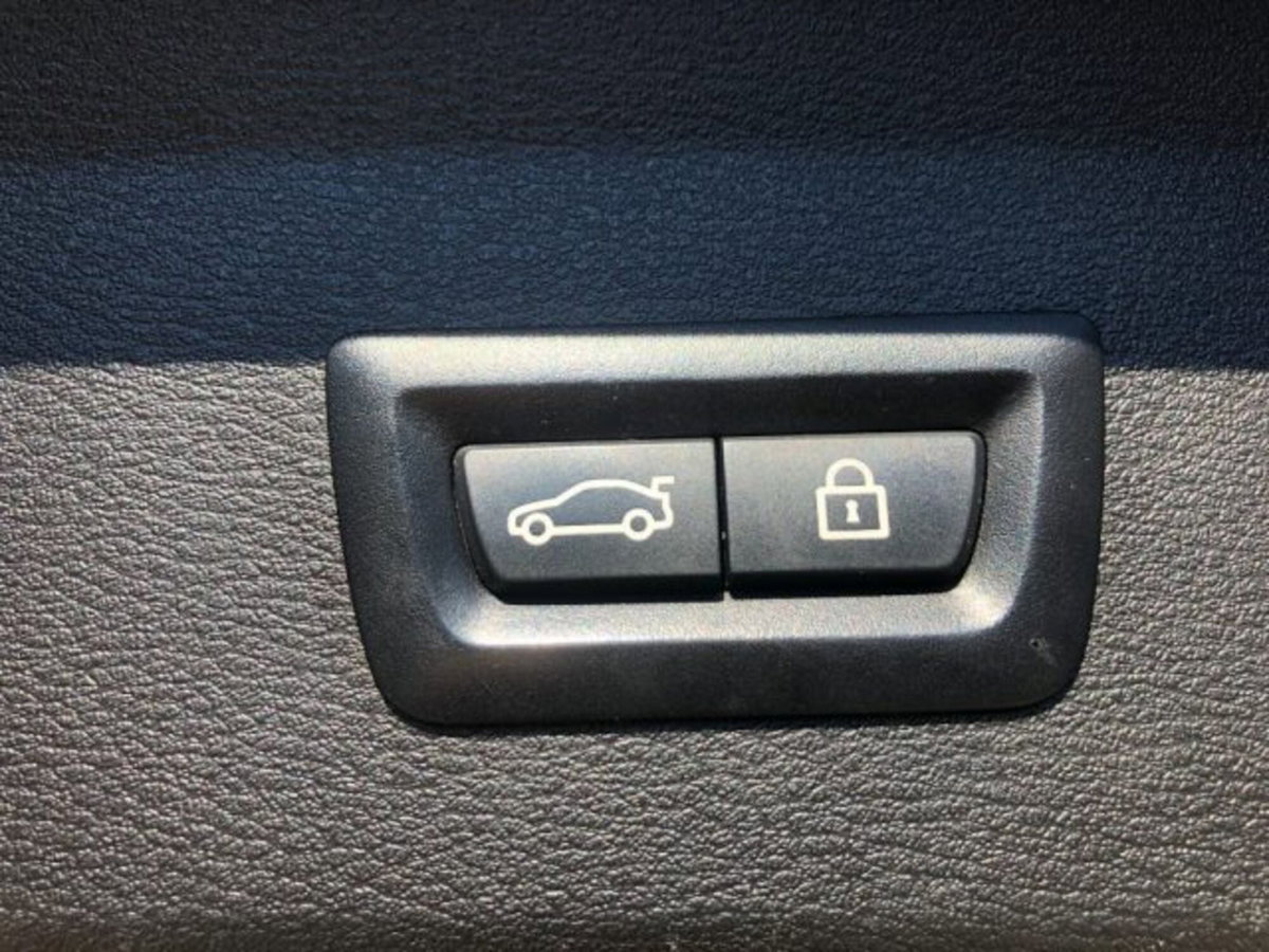 BMW X1 xDrive20d xLine Plus (10)