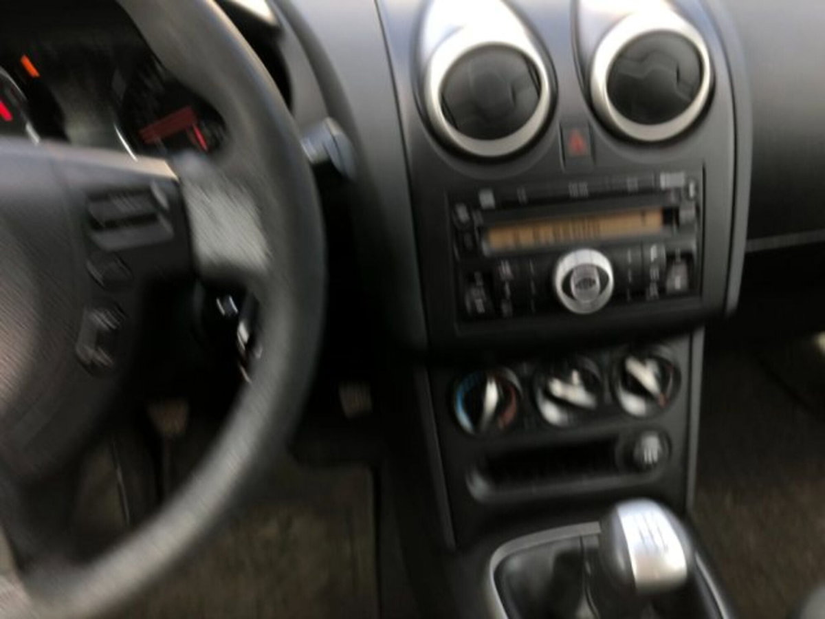 Nissan Qashqai 1.6 16V Visia (14)