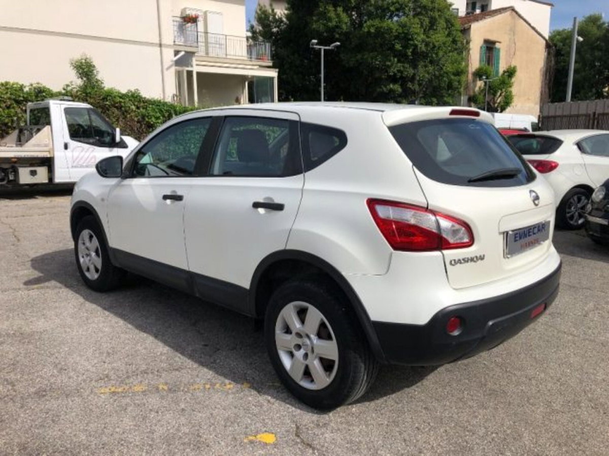 Nissan Qashqai 1.6 16V Visia (4)