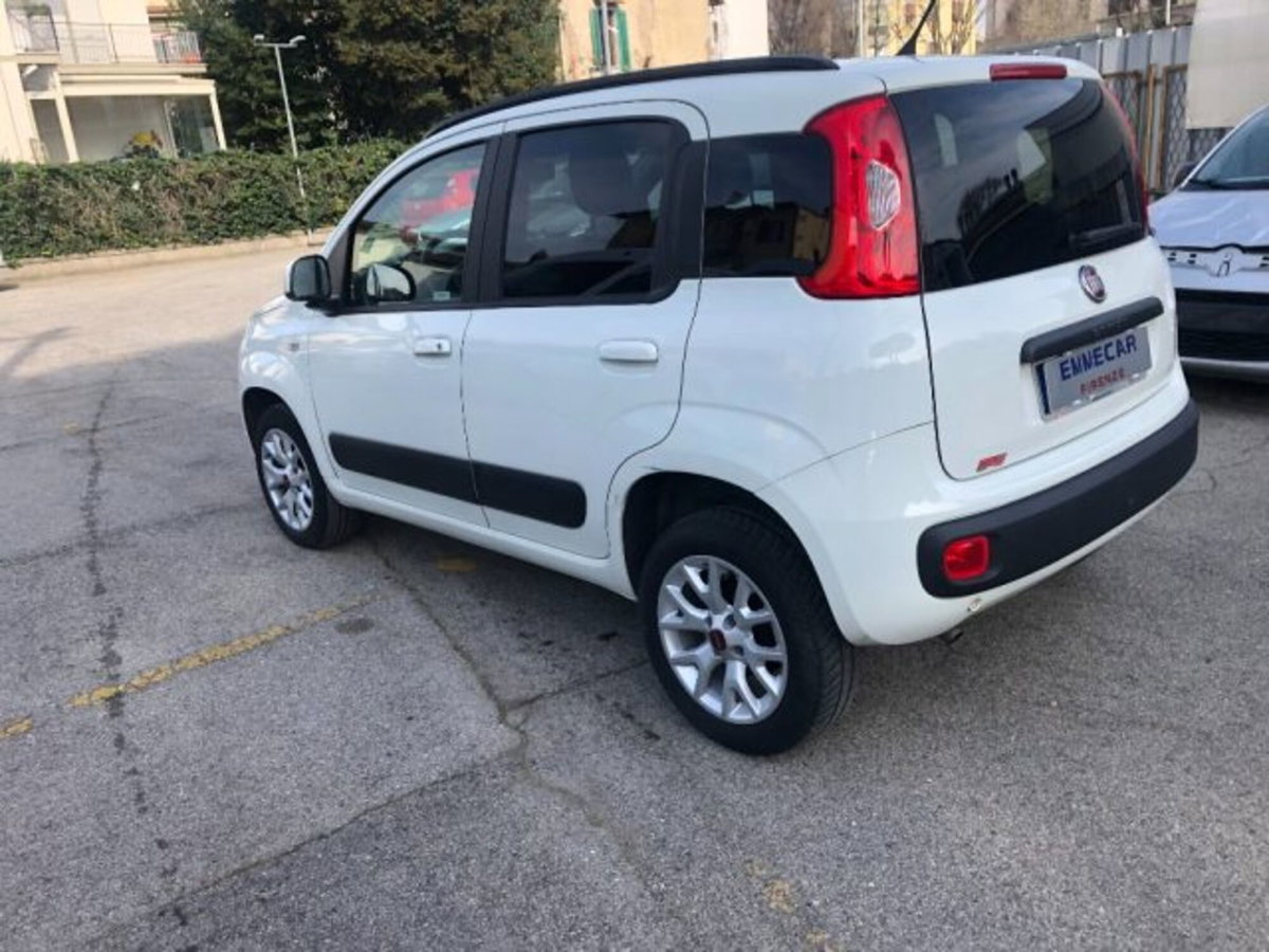Fiat Panda 0.9 TwinAir Turbo Natural Power Lounge (4)