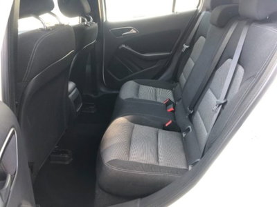 Mercedes-Benz GLA SUV 180 d Executive (10)